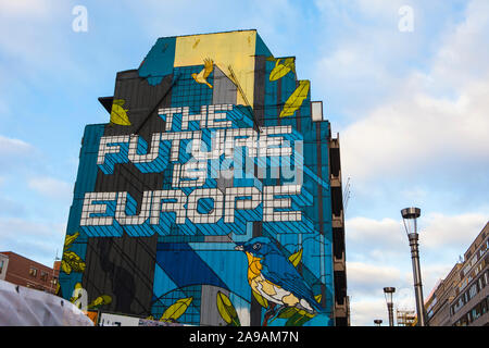 Il futuro è l' Europa murale, Rue de la Loi, Brussel su Rue de la Loi, 103 1000 Bruxelles. Foto Stock