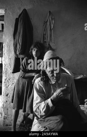 La famiglia Pali, TORROVIC, Albania. 1992. Foto Stock