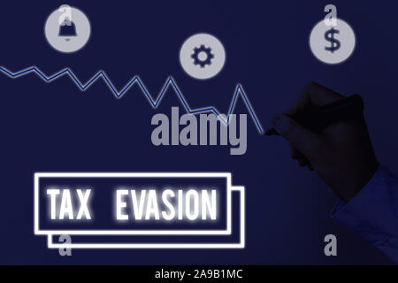 La scrittura della nota che mostra l'evasione fiscale. Il concetto di business per il mancato pagamento o la deliberata mancato pagamento delle tasse Foto Stock