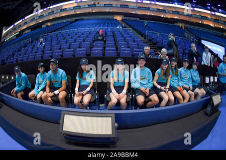 Londra, Regno Unito. Xiv Nov, 2019. ragazzi ballsduring Nitto ATP Training finale DOMINIC THIEM - MATTEO BERRETTINI, Tennis Internazionali a Londra, UK, 14 novembre 2019 - LPS/Roberto Zanettin Credito: Roberto Zanettin/LP/ZUMA filo/Alamy Live News Foto Stock