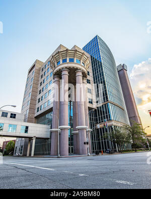 Il Jefferson county Family Court ha qualche bella architettura situato nel cuore del centro cittadino di Louisville. Foto Stock