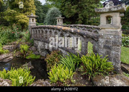 La regione montuosa di Efraim Gardens è una famiglia di proprietà immobiliari in set di dieci acri di splendido Edwardian giardini terrazzati nella bellissima campagna del Kent, England, Regno Unito Foto Stock