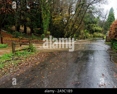 Acqua alta a Whitebrook, Wye Valley, Regno Unito Foto Stock