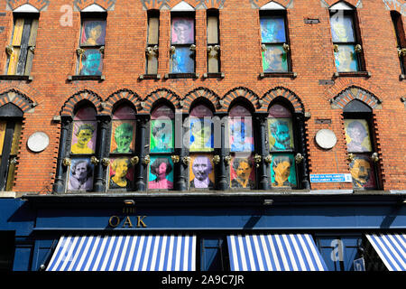 Vista del bar e ristoranti nella zona di Temple Bar di Dublino Repubblica di Irlanda Foto Stock