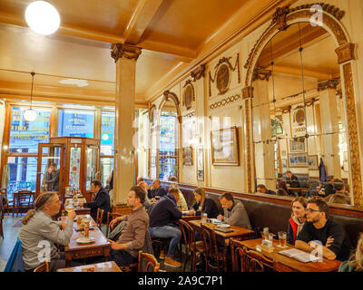 Cafe Mort Subite, Bruxelles, Belgio Foto Stock