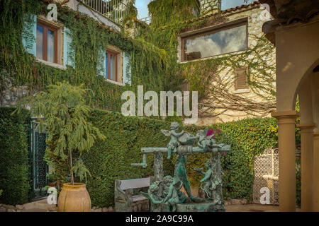 Il villaggio di Eze, in Costa Azzurra Foto Stock