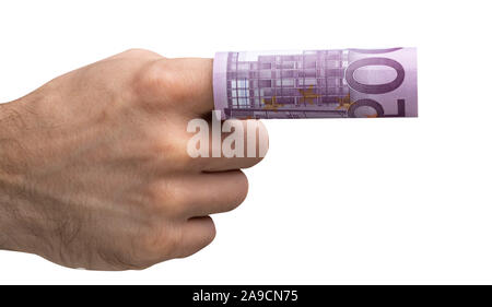 Close-up di mano d'uomo avvolgimento del cinquecento Euro Note su sfondo nero Foto Stock