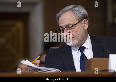 Washington, Distretto di Columbia, Stati Uniti d'America. Xiv Nov, 2019. Dan Brouillette testimonia prima di Stati Uniti Comitato del Senato in materia di energia e di risorse naturali sul Campidoglio di Washington, DC, Stati Uniti, giovedì 14 novembre, 2019, come ritengono che la sua nomina a essere il Segretario di energia. Credito: Stefani Reynolds/CNP/ZUMA filo/Alamy Live News Foto Stock