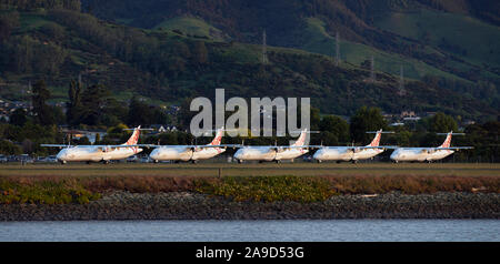 Smantellate velivoli ATR 72-500 sul piazzale dell aeroporto di Nelson, Nuova Zelanda Foto Stock