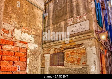 Strada segno Calle Piantona in San Marco, Venezia, Veneto, Italia Foto Stock