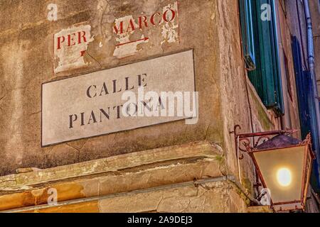 Strada segno Calle Piantona in San Marco, Venezia, Veneto, Italia Foto Stock