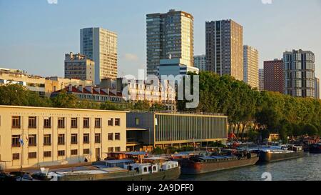 Skyline sulla Senna, Parigi, Ile de France, Francia Foto Stock