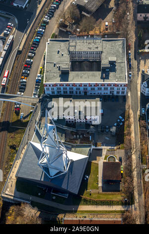 Riprese aeree, torre Phänomenta della fondazione Lüdenscheid PHÄNOMENTA, Science center Lüdenscheid, advanced technical college di Südwestfalen Lüdens Foto Stock