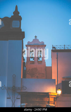 Un campanile a Gallipoli, Puglia, Italia, Europa Foto Stock