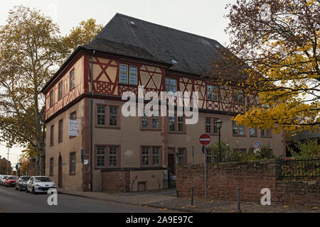 L'edificio rinascimentale dalbergerhaus nella storica città vecchia di Francoforte Germania hoechst Foto Stock