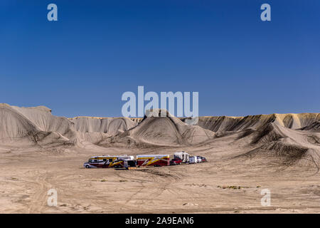 Gli Stati Uniti, Utah, Wayne County, Caineville, il braccio di oscillazione città Area OHV, Factory Butte Offerte Recreation Area di gestione Foto Stock