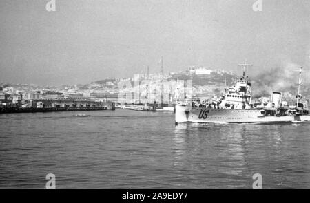 Eva Braun Collection (album 5) - porto di Napoli a Napoli Italia ca. fine del 1930 o all'inizio del 1940 Foto Stock