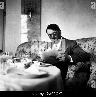 Eva Braun Collection (SEST) - Candida fotografia di Adolf Hilter ca. fine 1930 o inizio 1940) Foto Stock