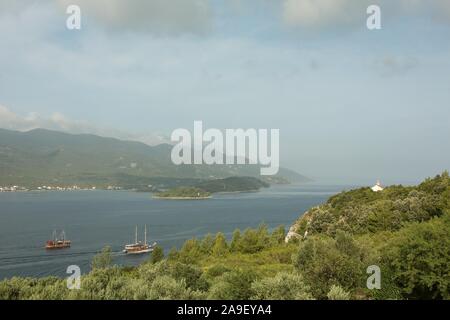 Bay nei pressi dell'isola di Korcula, Mare Adriatico, Croazia. Foto Stock