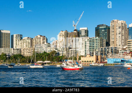 Milsons Point cityscape e Lavender Bay con yachts . Sydney, Australia Foto Stock