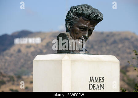 James Dean Memorial, sulla base del Griffith Park Observatory, Los Angeles, California, Stati Uniti Foto Stock