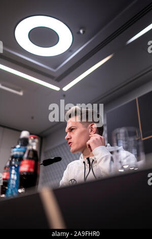 Duesseldorf, Germania. Xv Nov, 2019. Matthias Ginter (Germania). GES/Fussball/EM Qualifica: conferenza stampa del team nazionale tedesco in Duesseldorf, 15.11.2019 Calcetto: Qualificazioni europee: conferenza stampa del team nazionale tedesco, Duesseldorf, 15 Novembre 2019 | Utilizzo di credito in tutto il mondo: dpa/Alamy Live News Foto Stock