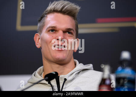 Duesseldorf, Germania. Xv Nov, 2019. Matthias Ginter (Germania). GES/Fussball/EM Qualifica: conferenza stampa del team nazionale tedesco in Duesseldorf, 15.11.2019 Calcetto: Qualificazioni europee: conferenza stampa del team nazionale tedesco, Duesseldorf, 15 Novembre 2019 | Utilizzo di credito in tutto il mondo: dpa/Alamy Live News Foto Stock