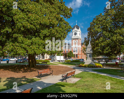 Newton County Courthouse in centro storico di Covington Georgia negli Stati Uniti Foto Stock