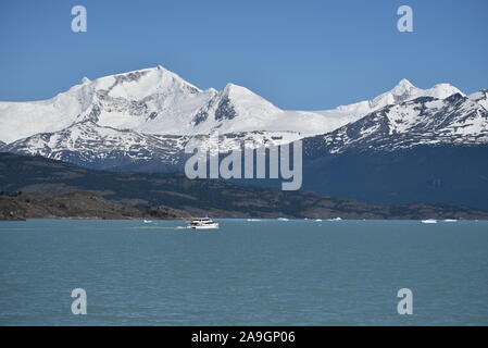 Paesaggio del ghiacciaio Spegazzini Foto Stock