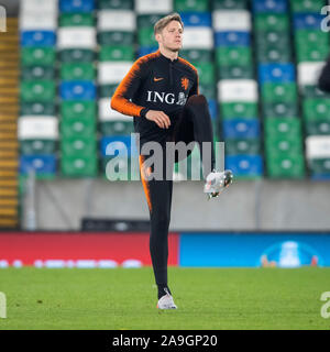 Belfast, Irlanda del Nord. Xv Nov, 2019. BELFAST, Windsor Park, 15-11-2019, stagione 2019/2020, calcio Euro qualificatore. Il giocatore olandese Wout Weghorst durante il match Holland treni in Belfast Credit: Pro scatti/Alamy Live News Foto Stock