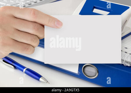 Mano di Business e white label Foto Stock