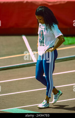 Florence Griffith Joyner competono al 1988 noi del team olimpico prove. Foto Stock