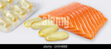 Omega 3 Capsule di olio di pesce e pesce Foto Stock