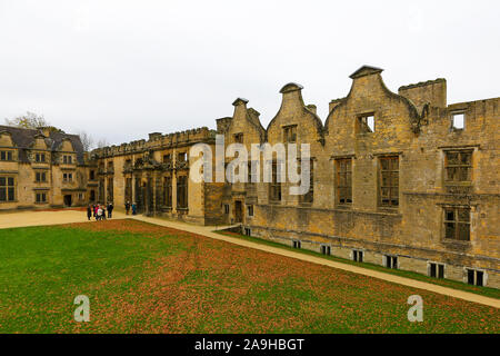 La terrazza abbandonati gamma al Bolsover Castle, Derbyshire, England, Regno Unito Foto Stock