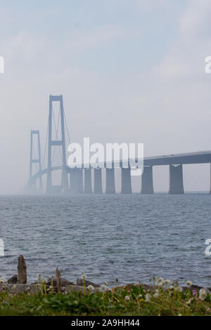 Il grande ponte di cinghia di collegamento in Dnmark Foto Stock