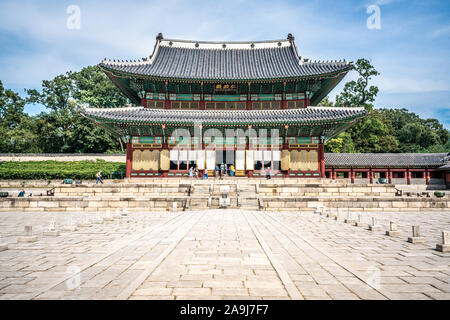 Palazzo di Changdeokgung hall principale vista frontale in Seoul COREA DEL SUD - traduzione : Injeongjeon hall Foto Stock