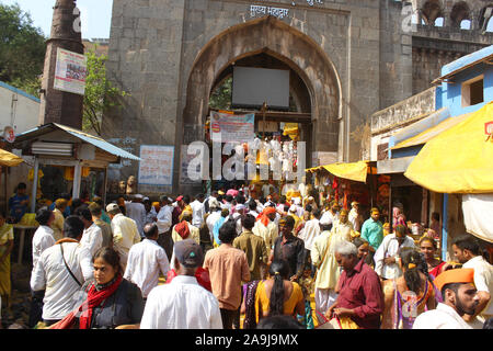 Ingresso principale porta del tempio Khandoba, Jejuri di Pune, Maharashtra. Foto Stock