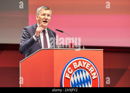 Monaco di Baviera, Germania. 15 Nov 2019. Il Bayern Monaco FC AGM. . Herbert HAINER, Ex CEO Adidas Vorstandsvorsitzender, come nuovo Presidente del FCB 1. Credito: Peter Schatz/Alamy Live News Foto Stock