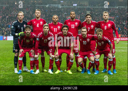 Copenhagen, Danimarca. Xv Nov, 2019. Danimarca, Copenaghen. 15th, novembre 2019. Il danese line-up per l'EURO 2020 qualifier match tra Danimarca e Gibilterra a Telia Parken di Copenaghen. (Photo credit: Gonzales foto/Alamy Live News Foto Stock