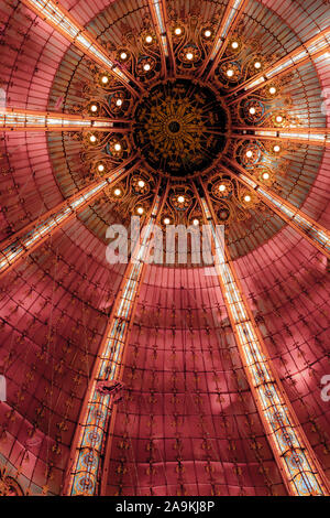 La galerie Lafayette a Parigi, Francia Foto Stock