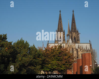 Koelner Dom Hohe Domkirche Sankt Petrus (significato San Pietro Cattedrale gotica chiesa in Koeln, Germania Foto Stock