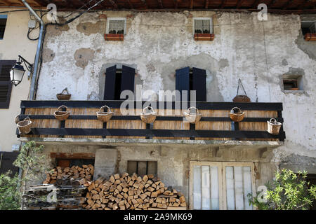 La High Street, Pont En Royans, Francia Foto Stock