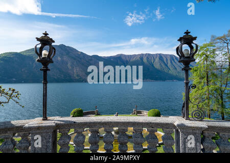 Incredibile vista dal Parco Mayer a Tremezzo - Lago di Como in Italia Foto Stock