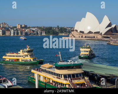 Sydney Opera House vista da Circular Quay Foto Stock