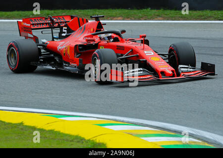 Sao Paulo, Brasile. 16 Nov 2019. Il 16 novembre 2019; Autodromo José Carlos Pace, Sao Paulo, Brasile; Formula Uno Brasile Grand Prix, giornata di qualifica; Sebastian Vettel (GER) La Scuderia Ferrari SF90 - Editoriale usare carte di credito: Azione Plus immagini di sport/Alamy Live News Foto Stock