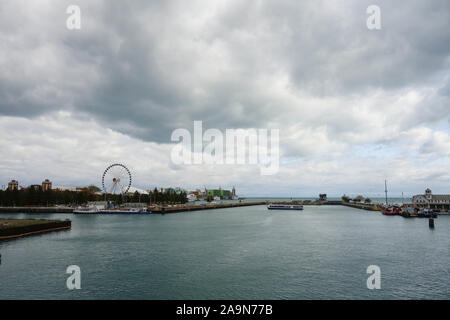 Ruota panoramica sul Navy Pier di Chicago Foto Stock