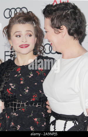 Helena Bonham Carter, Olivia Colman 11/16/2019 AFI Fest 2019 Screening di Gala "La Corona" tenutasi presso la leva TCL Chinese Theatre di Los Angeles, CA Foto di Izumi Hasegawa/HollywoodNewsWire.co Credito: Hollywood News filo Inc./Alamy Live News Foto Stock