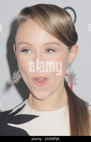 Erin Doherty 11/16/2019 AFI Fest 2019 Screening di Gala "La Corona" tenutasi presso la leva TCL Chinese Theatre di Los Angeles, CA Foto di Izumi Hasegawa/HollywoodNewsWire.co Credito: Hollywood News filo Inc./Alamy Live News Foto Stock