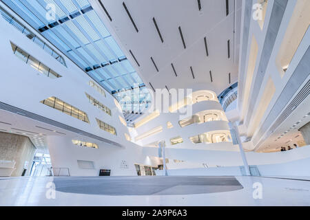 Biblioteca e centro di apprendimento di Vienna Università di Economia e Commercio. Vienna, Austria Foto Stock