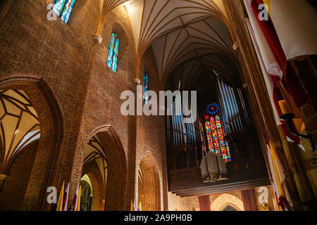 Poznan, Polonia - 9 Giugno 2019 : All'interno della cattedrale di Poznan a Ostrow Tumski Foto Stock